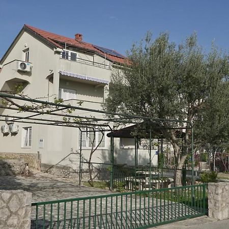 Apartments Bestak Krk Town Exteriér fotografie